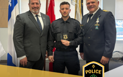 Cérémonie d’assermentation d&rsquo;un nouveau policier à la MRC des Collines-de-l’Outaouais